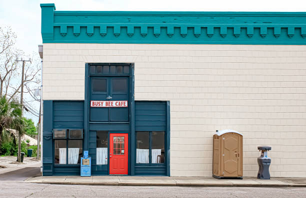 Best Local porta potty services  in Hubbard, OR